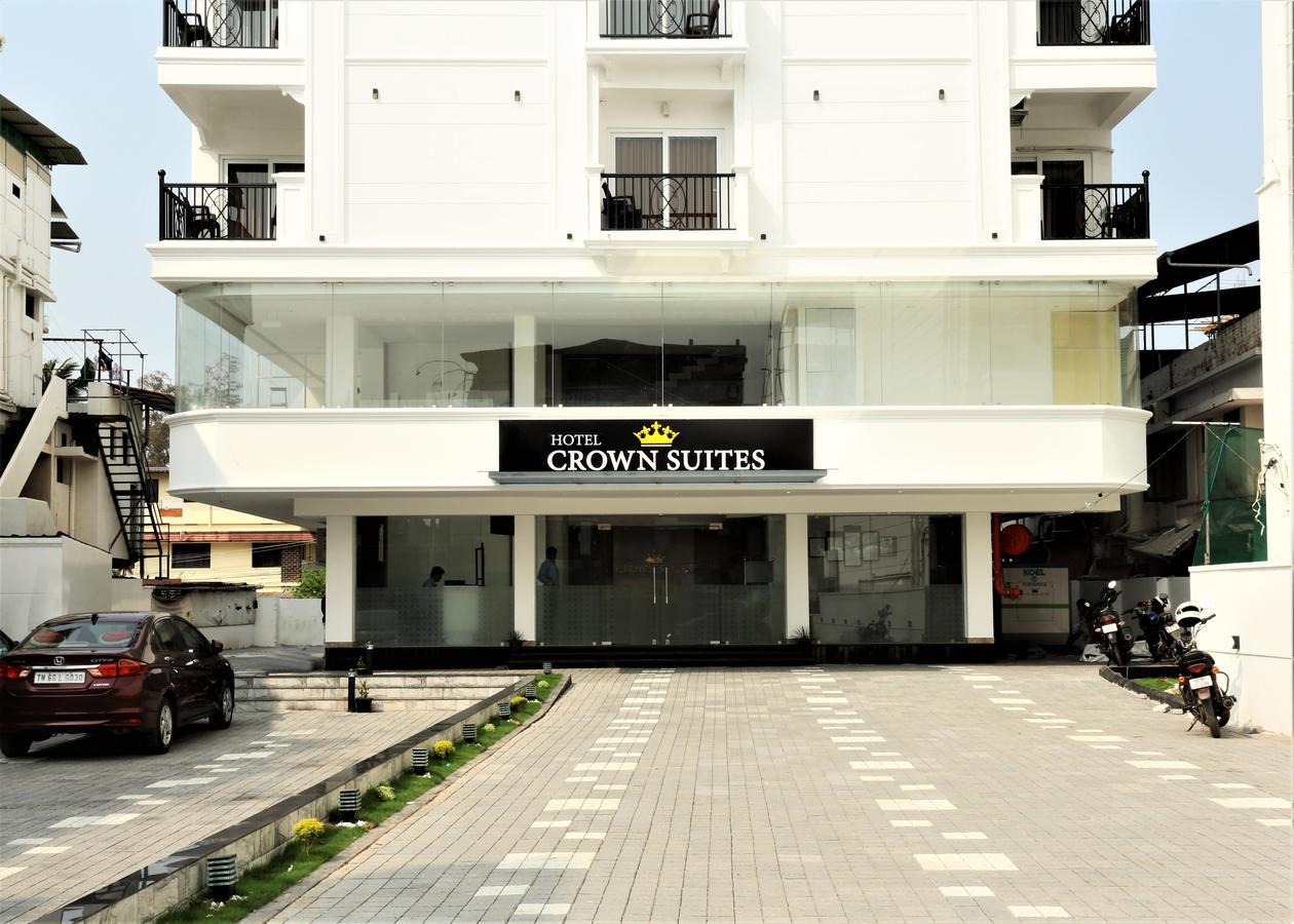 Hotel Crown Suites Kochi Exterior foto