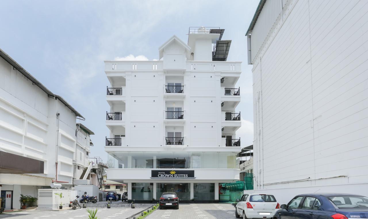 Hotel Crown Suites Kochi Exterior foto