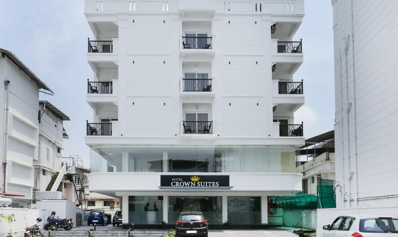 Hotel Crown Suites Kochi Exterior foto