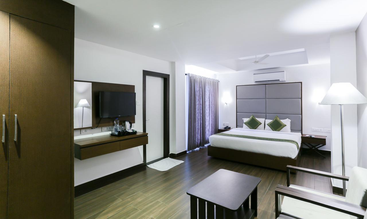 Hotel Crown Suites Kochi Exterior foto