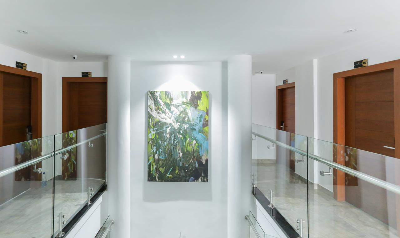 Hotel Crown Suites Kochi Exterior foto