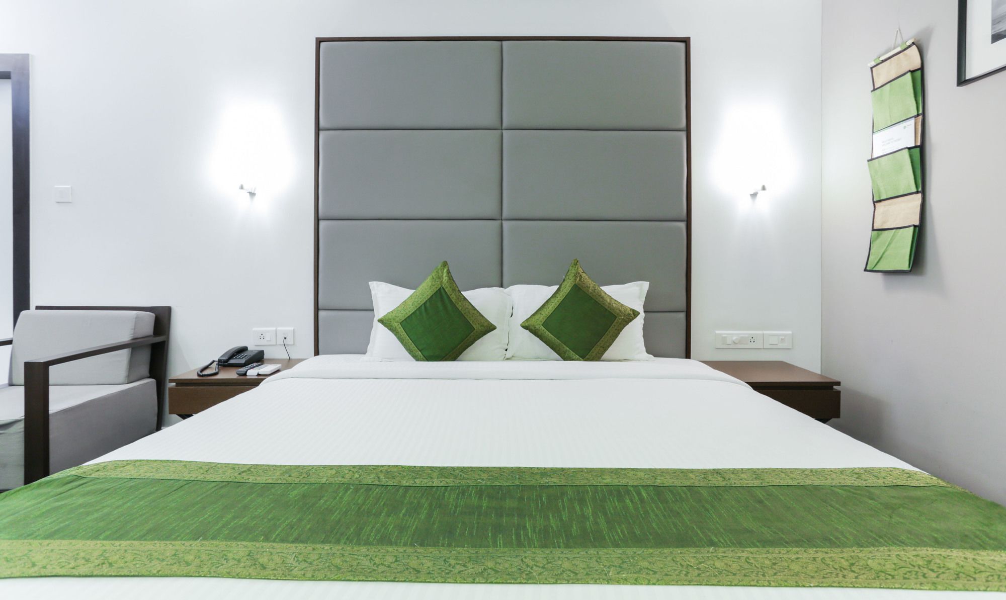Hotel Crown Suites Kochi Exterior foto